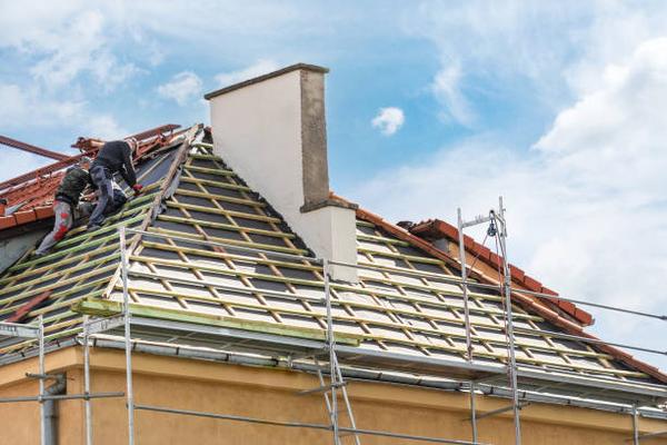 Affordable Roof Replacement Options in Springfield